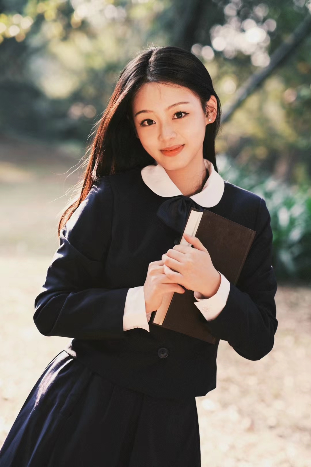  p data-id="srqxkgusu5tf">王朱悦,中国内地女演员,浙江杭州人,1999