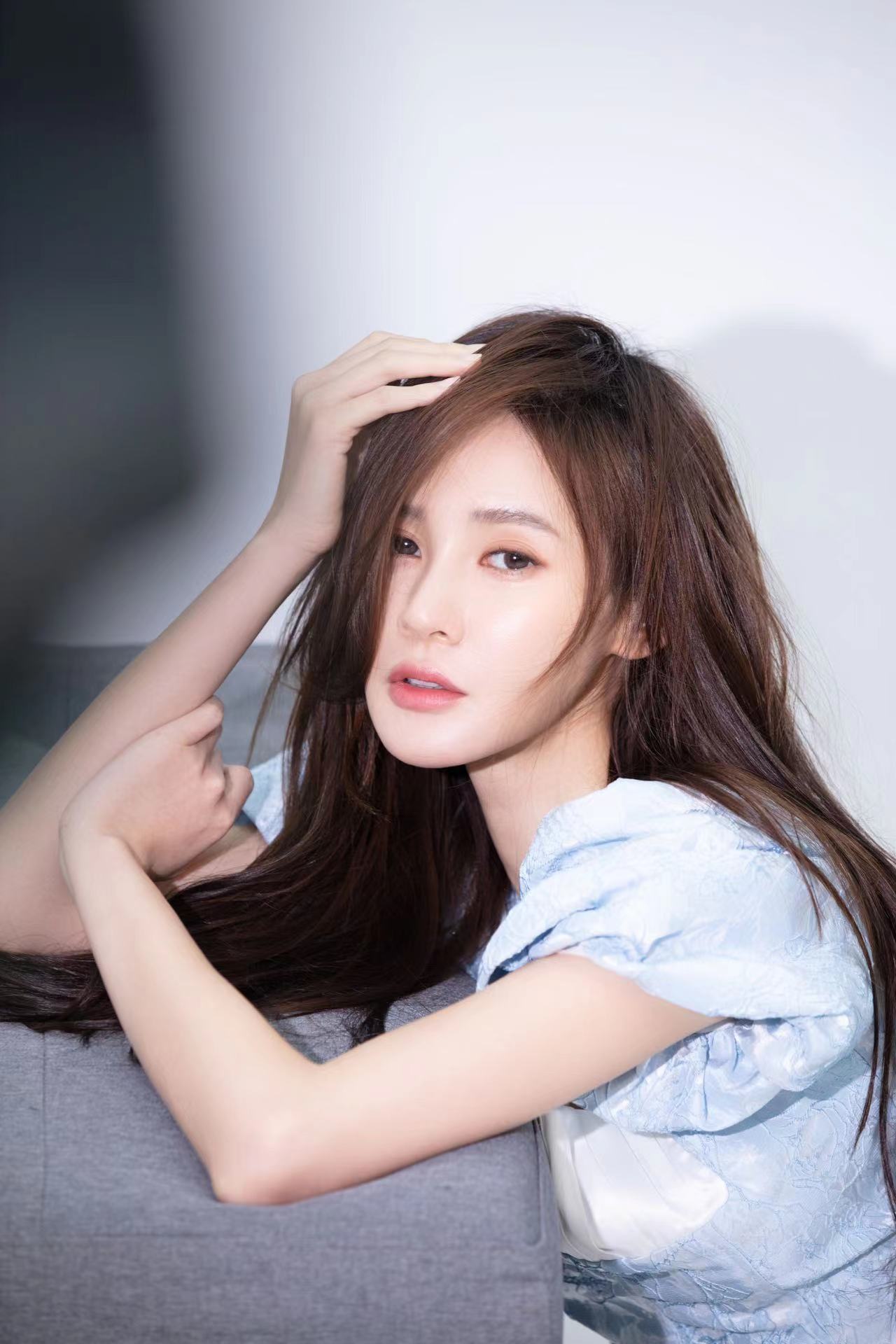  p>黄诗棋,1989年8月26日出生于吉隆坡,马来西亚女演员.