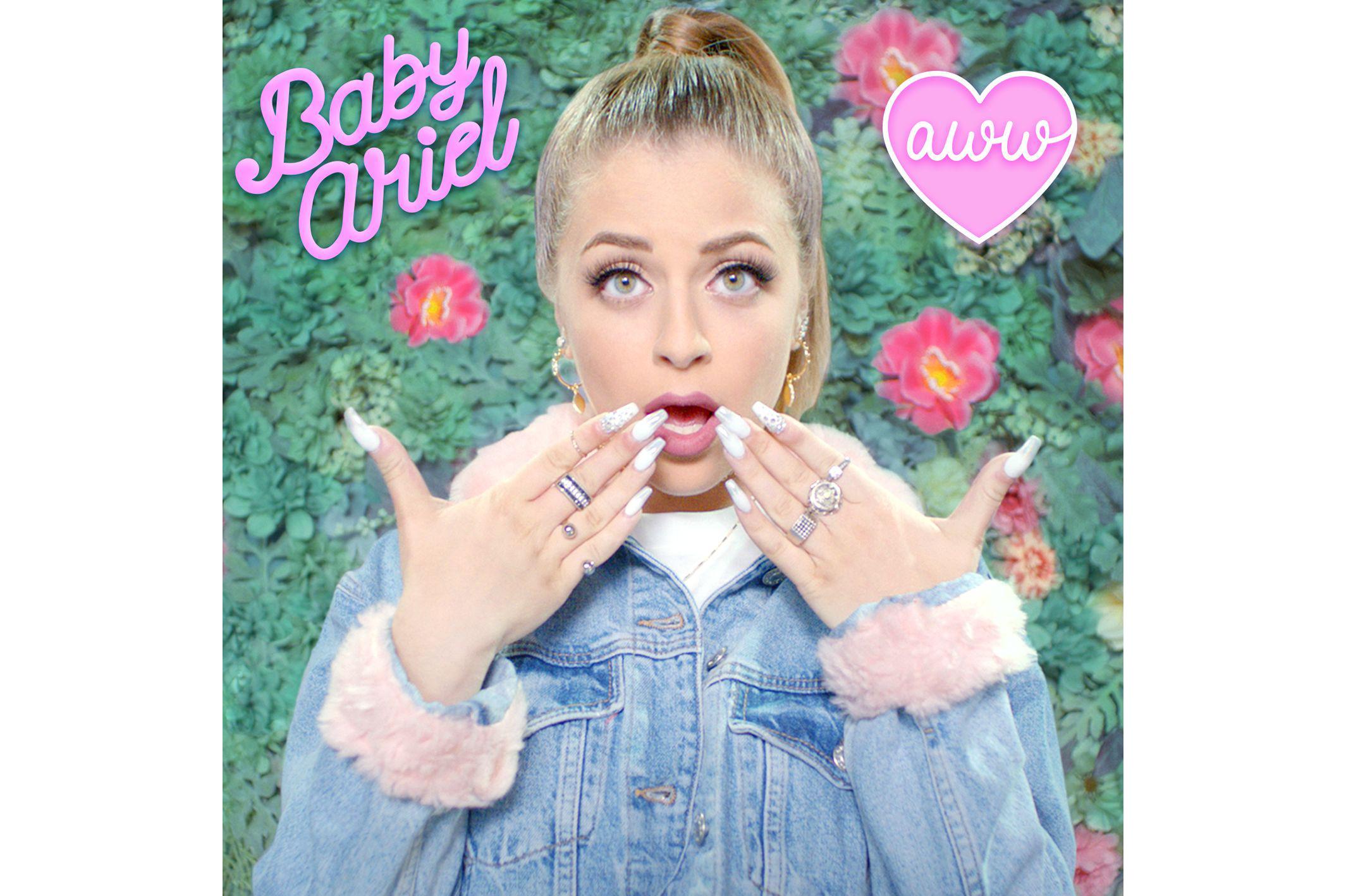  p>《aww》是baby ariel演唱的歌曲,收录于专辑《aww》. /p>