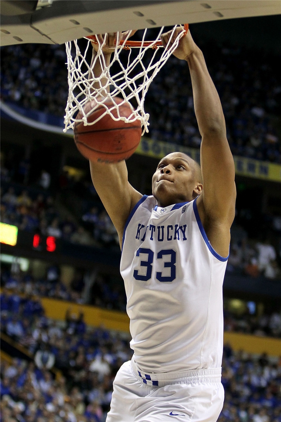  p>丹尼尔·奥尔顿,篮球运动员,中锋,效力于希腊kymis b.c.俱乐部.