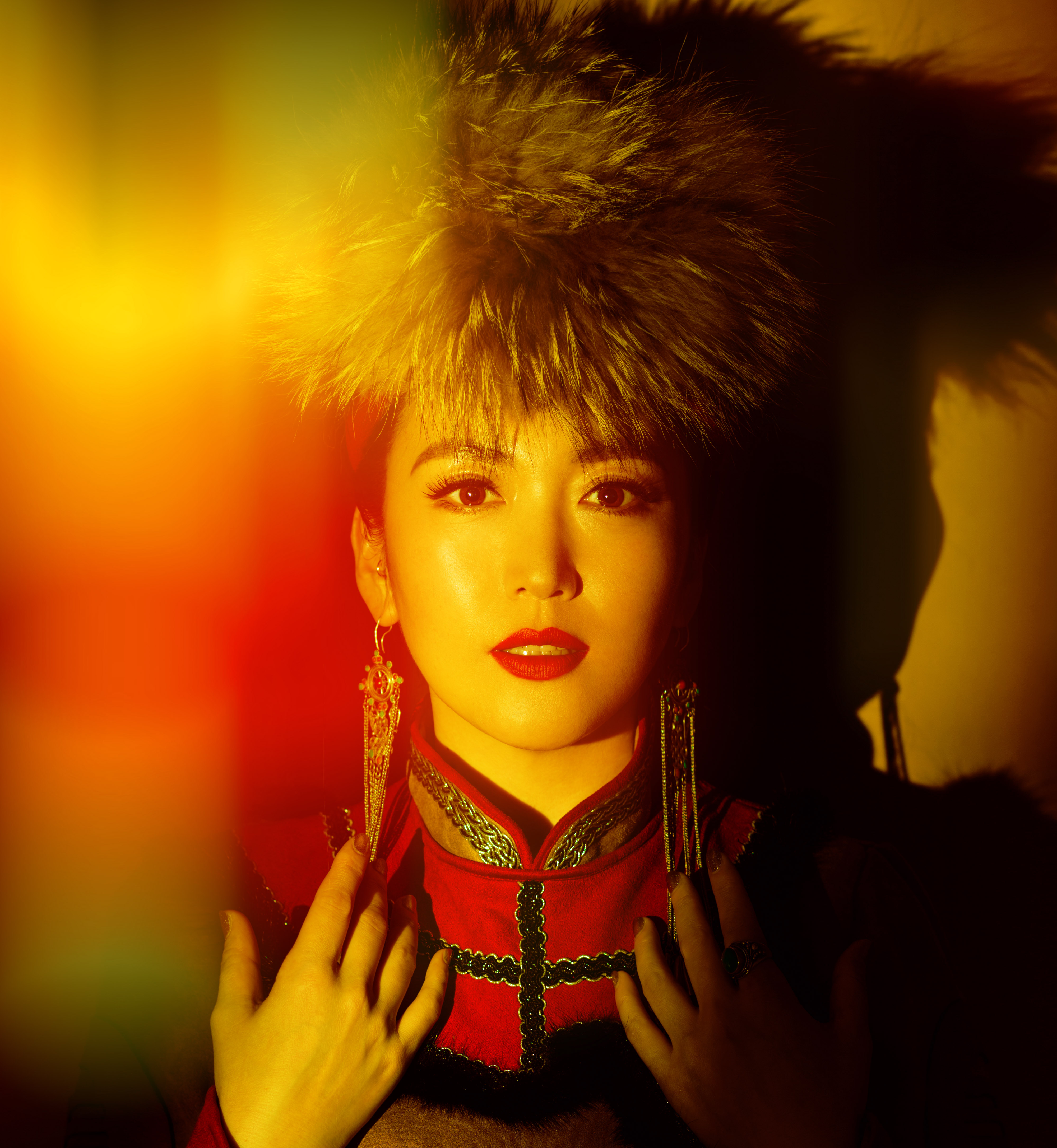  span class="ref" data-ctrid="sn7kaw6hcxkn">达斡尔族女高音歌唱家