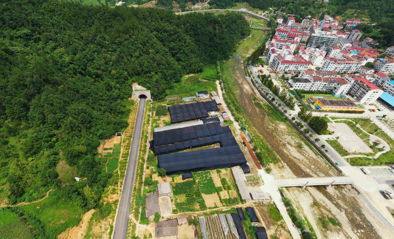  p data-id="go04er4e6z">盐池河镇,隶属于湖北