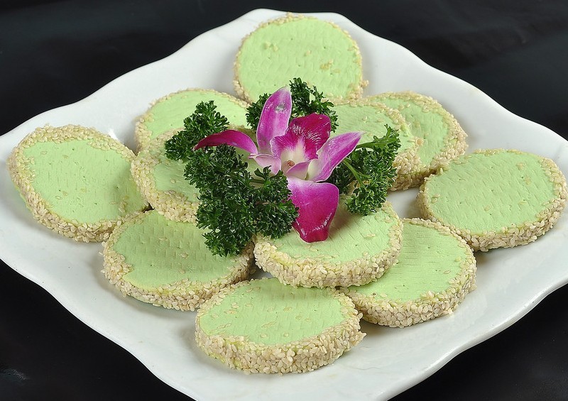 该美食主要食材有绿茶. /p>