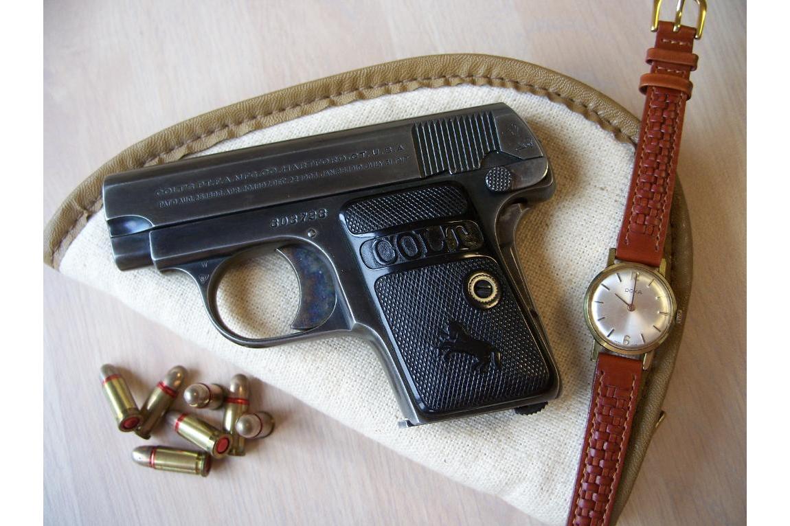 fn公司在欧洲成功推出fn1906手枪后,柯尔特公司终于坐不住了.