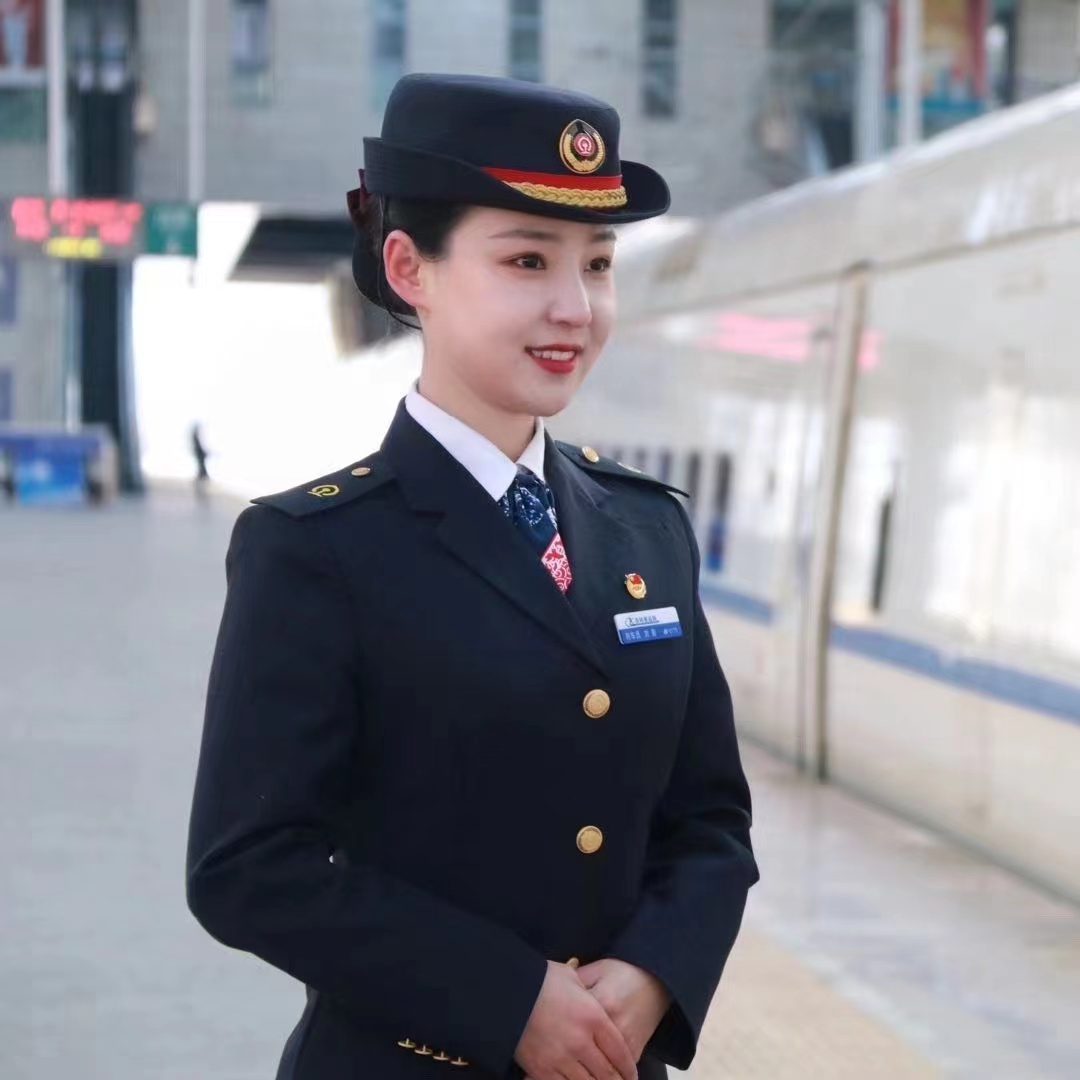  p data-id="tkqsavm6gdgf">刘影,女,1994年4月生,中共预备党员,沈阳