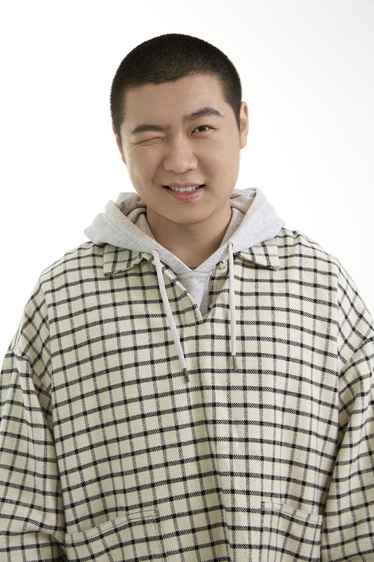  p>雨辰,配音演员,为动画电影《老鹰抓小鸡》中"潇洒"一角配音. /p>