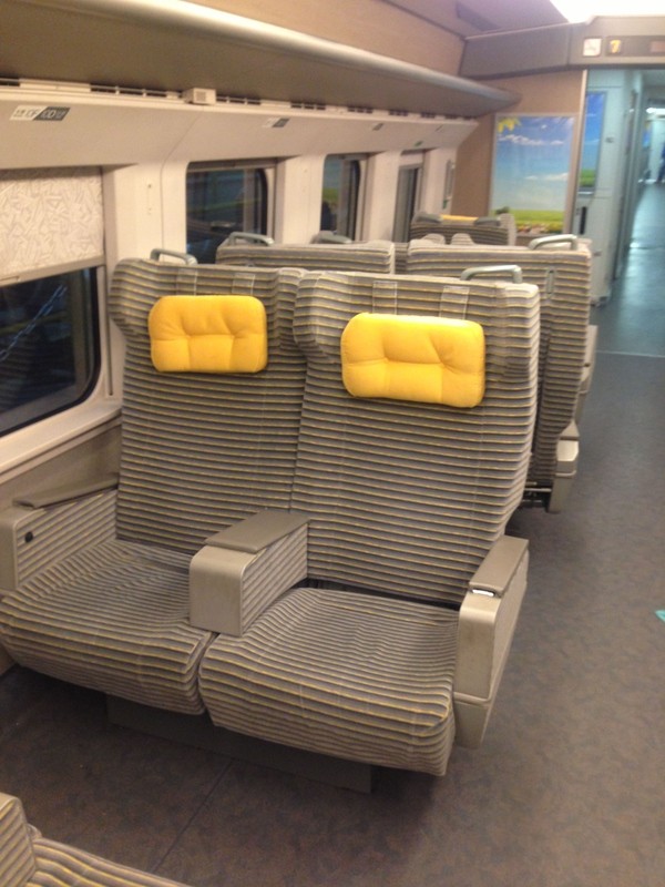 70">一等座是中国 a target="_blank" href="/item/国家铁路/4716787"