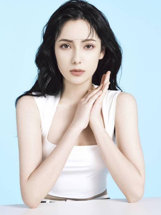 阿依夏（中国内地女演员）_百度百科