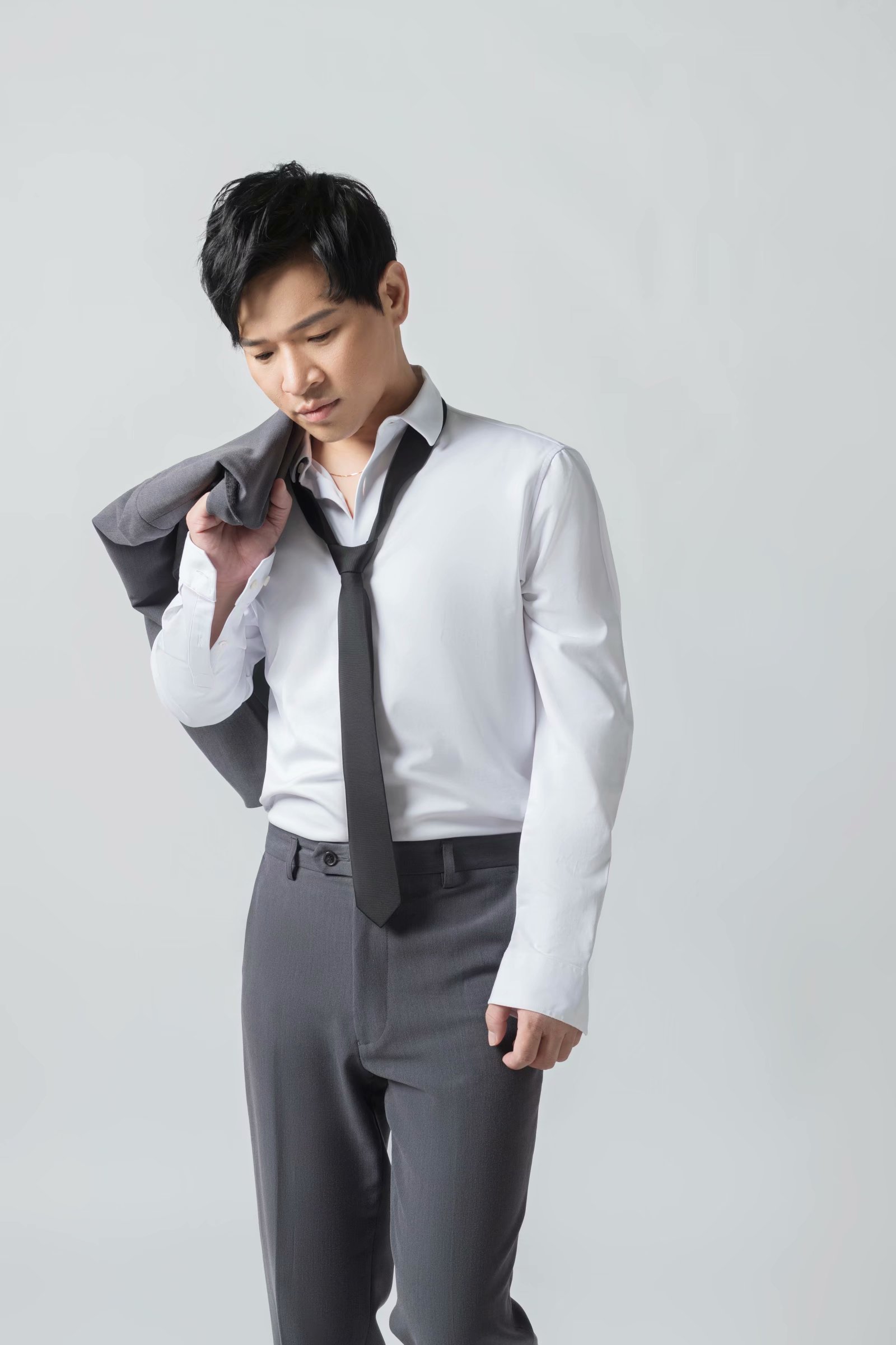  p>冷漠(momo),原名冷全伟,1983年1月16日出生于河南省新乡市,中国