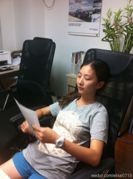  p>蔡丽娜(vitacai),12月21日出生,中国内地女主持人,记者.