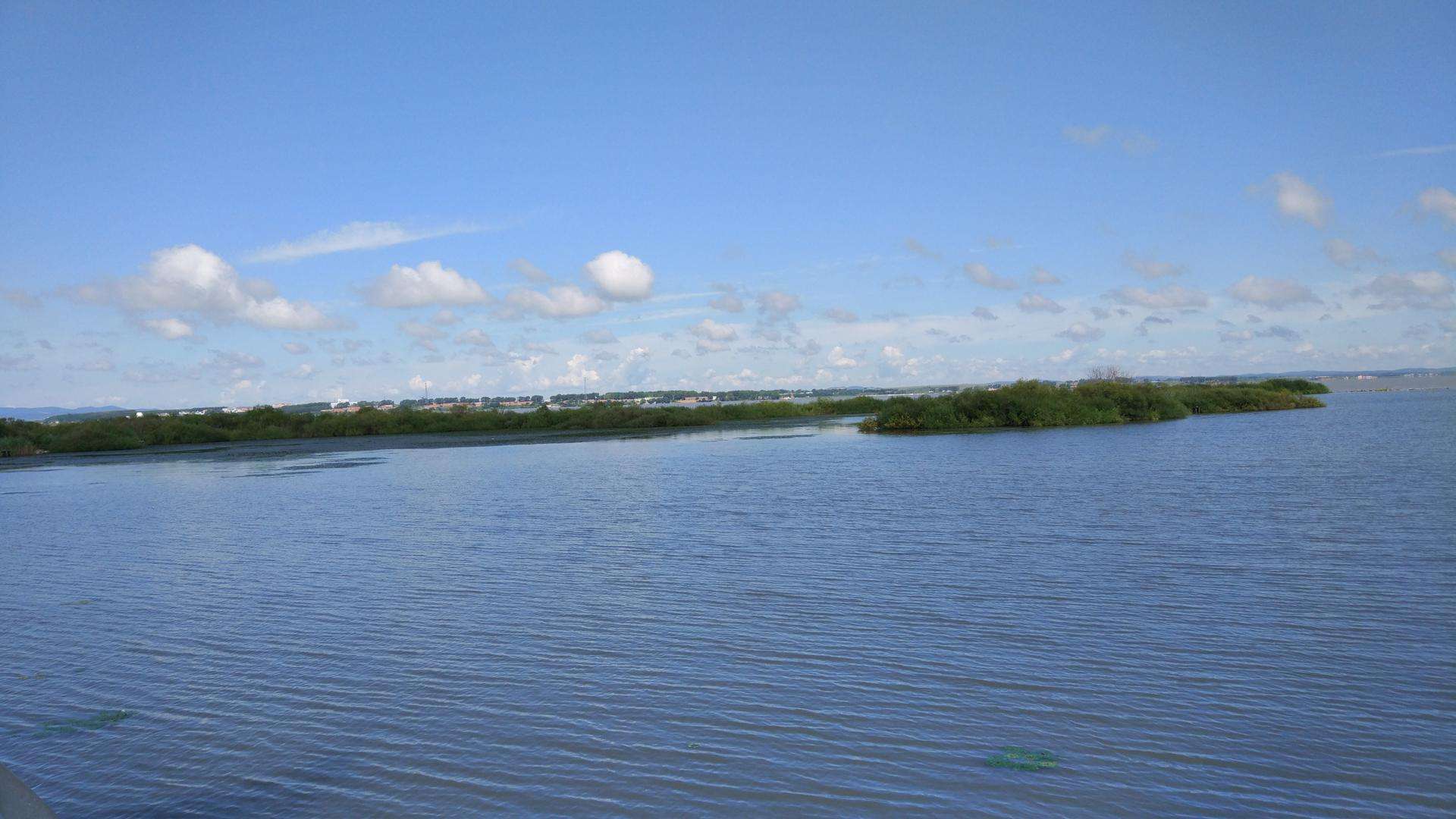  p>黑龙江兴凯湖国家级自然保护区位于黑龙江省鸡西市密山市东南部,距