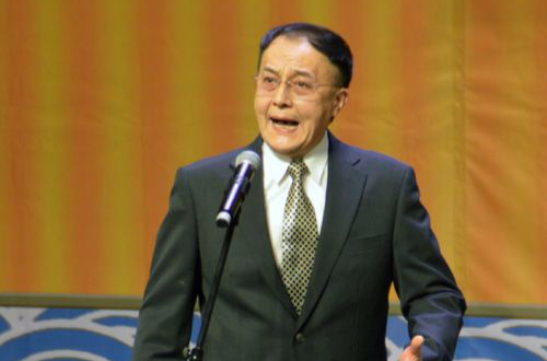  p data-id="gnbponhb04">李岩,生于1947年,中国京剧院老生演员, a