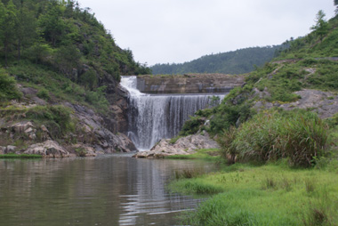  p>小溪村位于江西省兴国县兴江乡的中北部,距离兴江乡政府3.