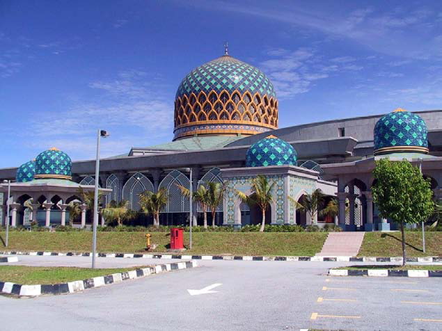  p>香港南亚城市投资有限公司起源于 "赵氏(香港)贸易公司", "赵氏