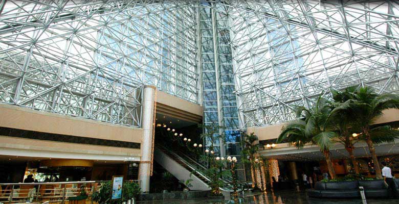  p>海口寰岛泰得大酒店是海南省首家涉外五星级酒店.