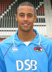  p>穆萨·登贝莱(mousa dembélé),全名穆萨·西迪·亚亚·登贝莱