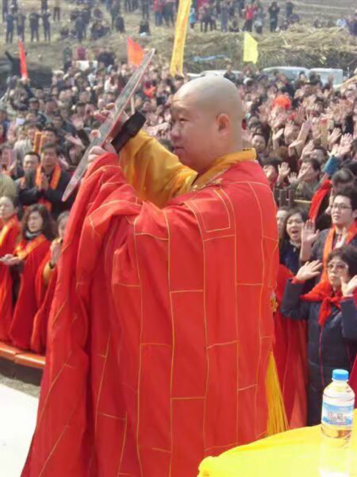 辽阳市青年团团员,辽阳市文圣区龙凤禅寺住持