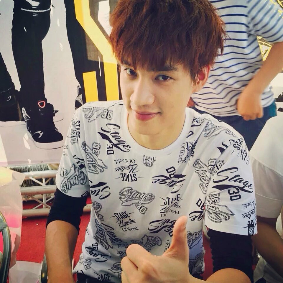 呼延觉罗·苍穹