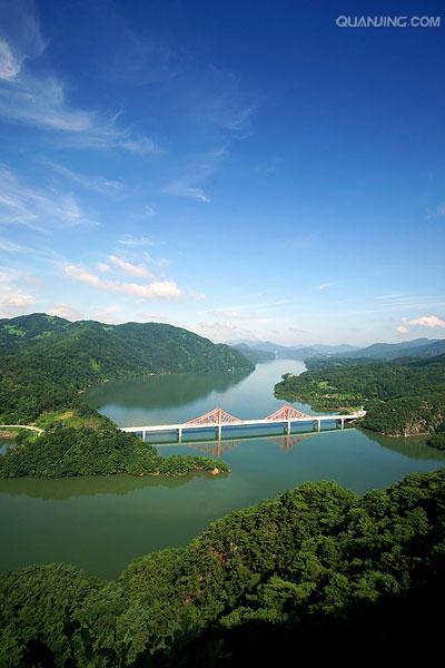 堤川