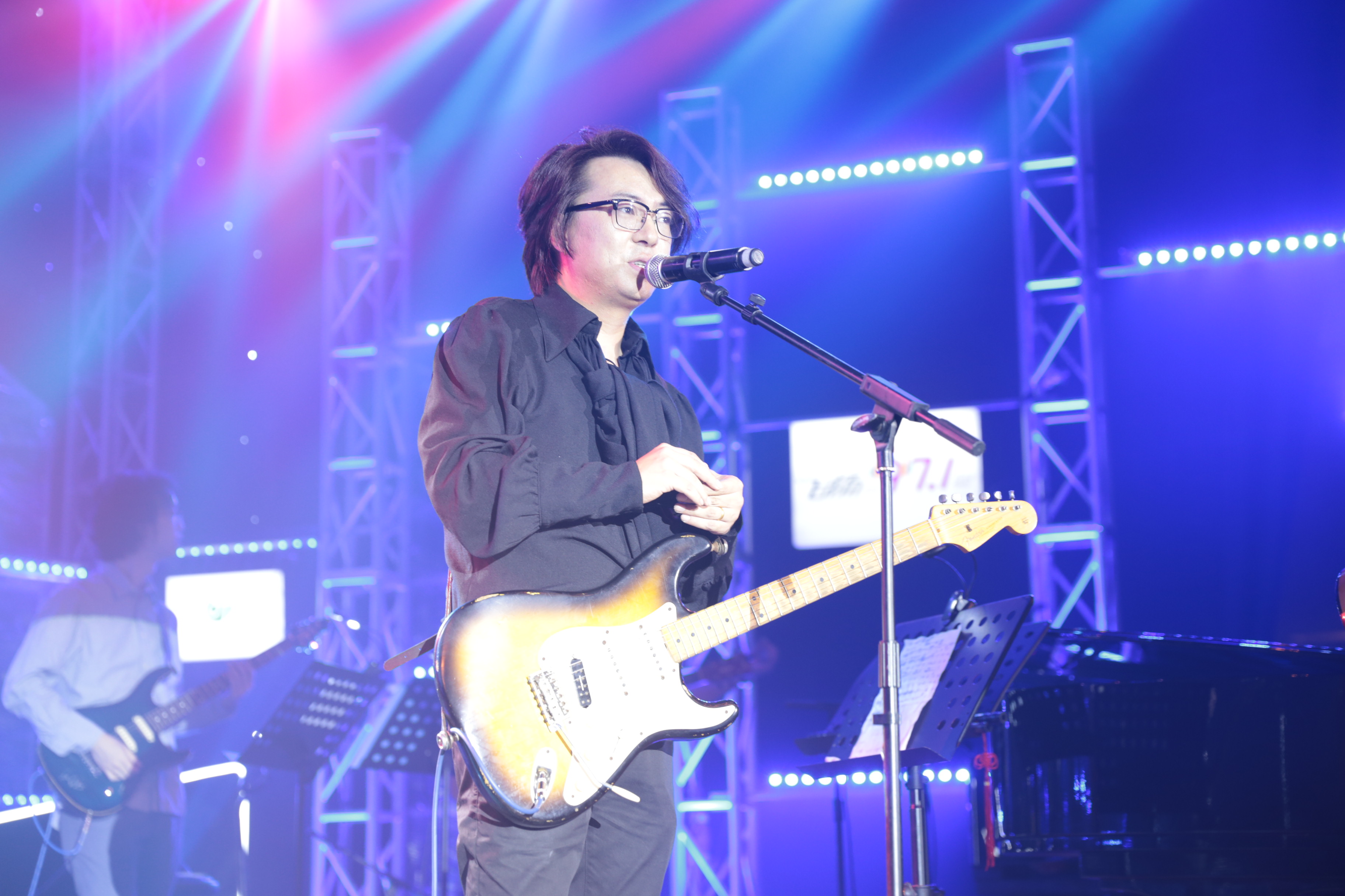  p>古博,中国大陆音乐人,吉他演奏家,2013年度中国十大吉他手, a