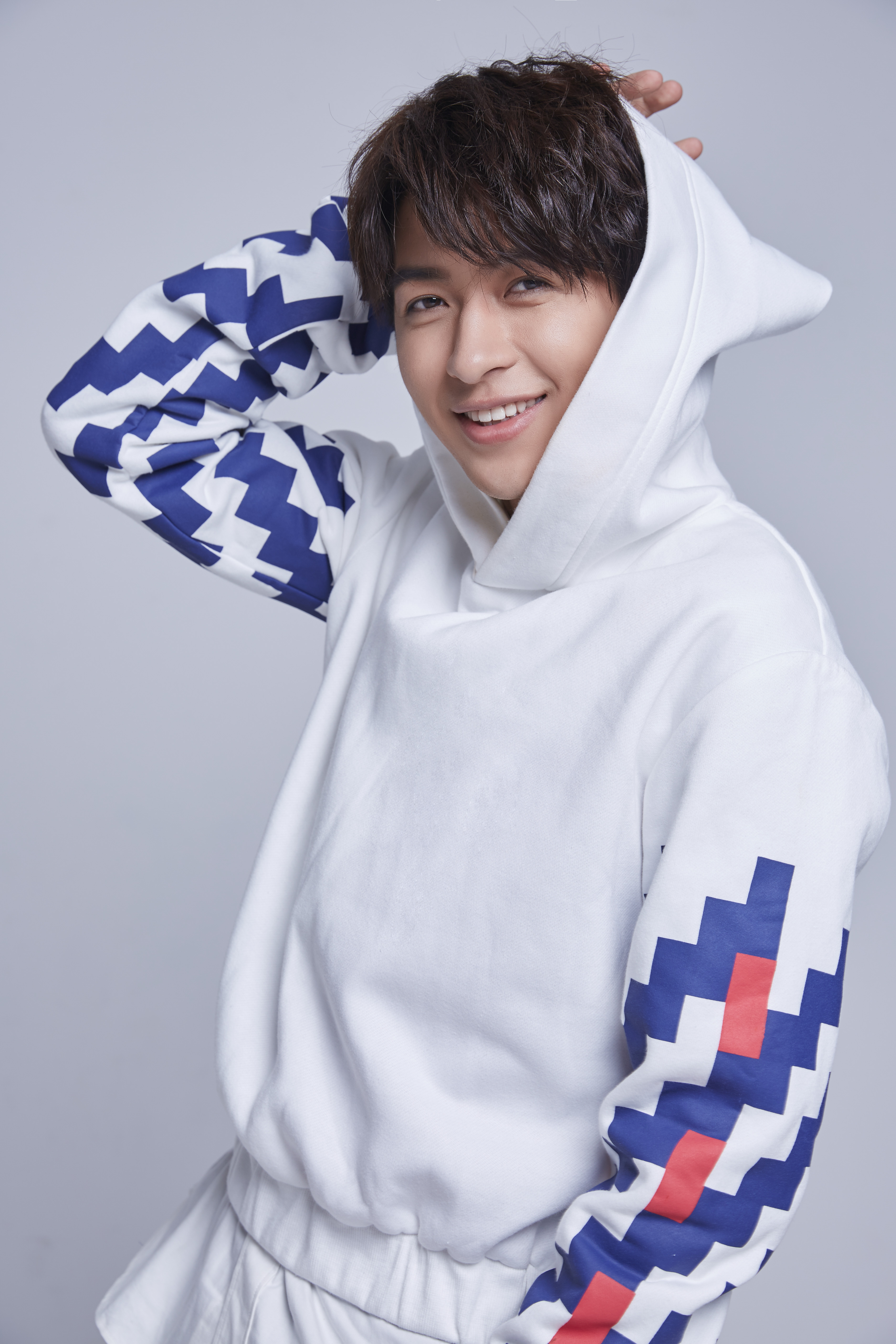 "gnbiy3fyx2">范晓东,1992年6月26日出生于河南省,中国内地影视男演员