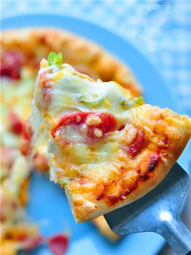 芝心香肠苹果披萨