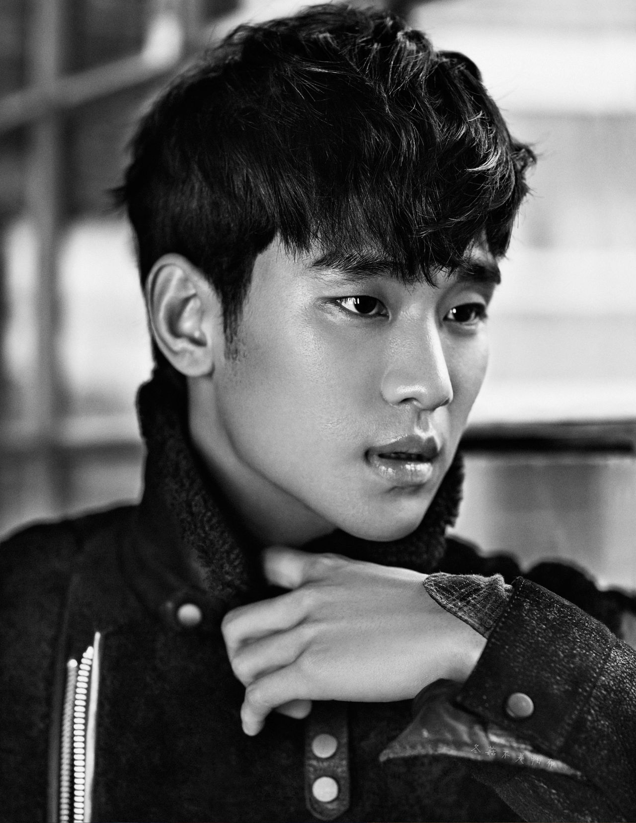  p>金秀贤,1988年2月16日出生于韩国首尔,韩国男演员.