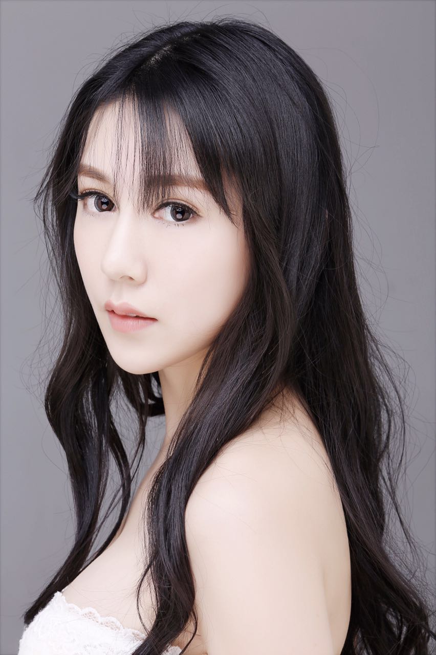  p data-id="go05x84ygm">刘冯合欢,1994年12月7日出生于中国 a