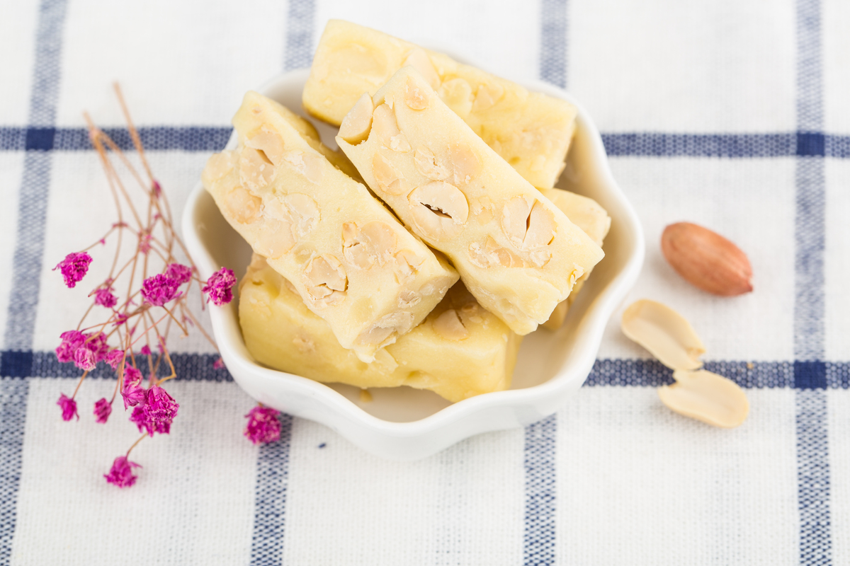 牛奶花生牛轧糖