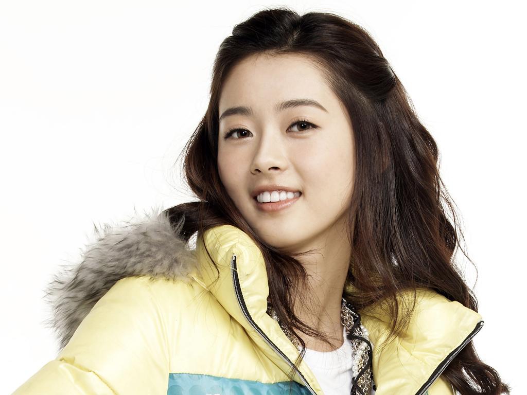  p>高雅拉(go ara),1990年2月11日出生于韩国庆尚南道晋州市.