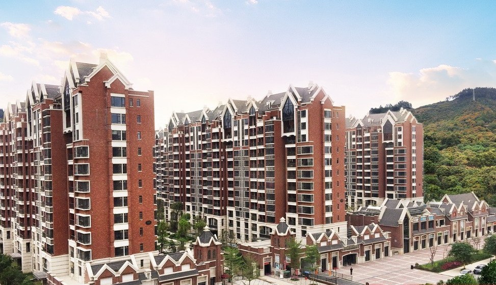 富力伯爵山位于广州市南沙金洲,由<a target