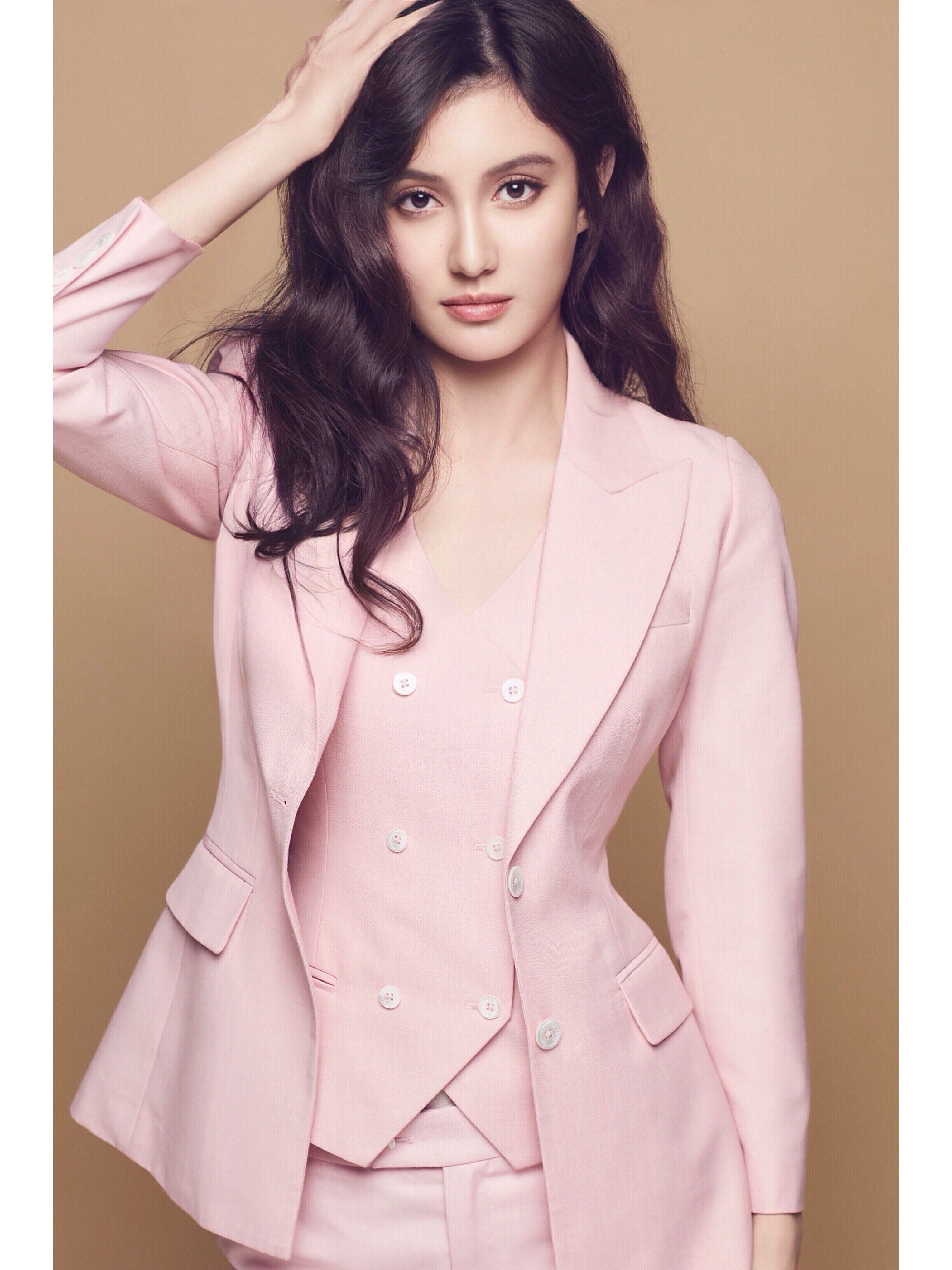 pbr98ia">陈薪璇,1993年5月25日出生于江西省九江市,中国内地女演员