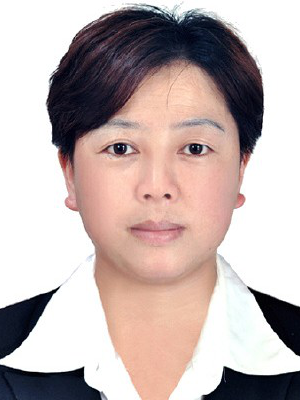  p data-id="snqy4uuijarv">姜芳,    任六枝特区供销社党组书记,主任