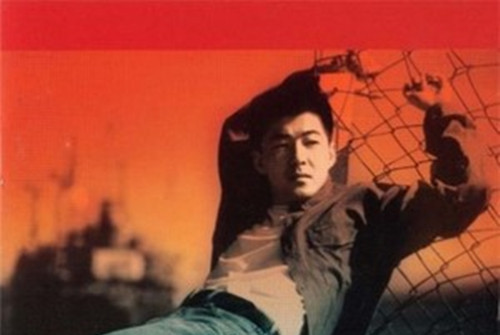  p>《情到尽头》是黄仲齐演唱的一首歌曲,由黄天佑作词,陈庆良作曲