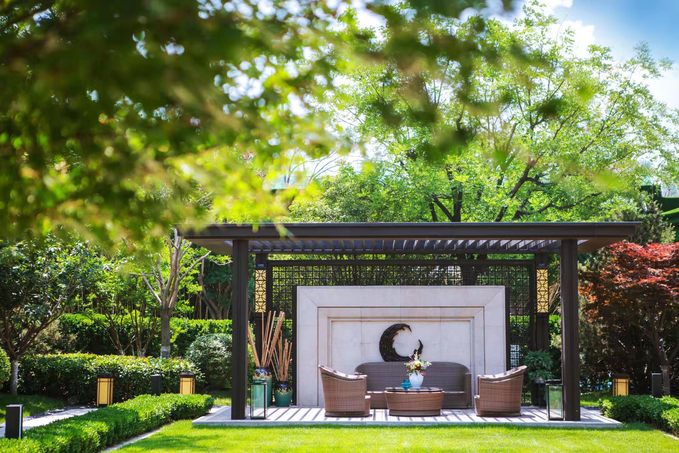 id="gnbizvmjl8">青特小镇位于青岛市城阳区春阳路19号,由<a