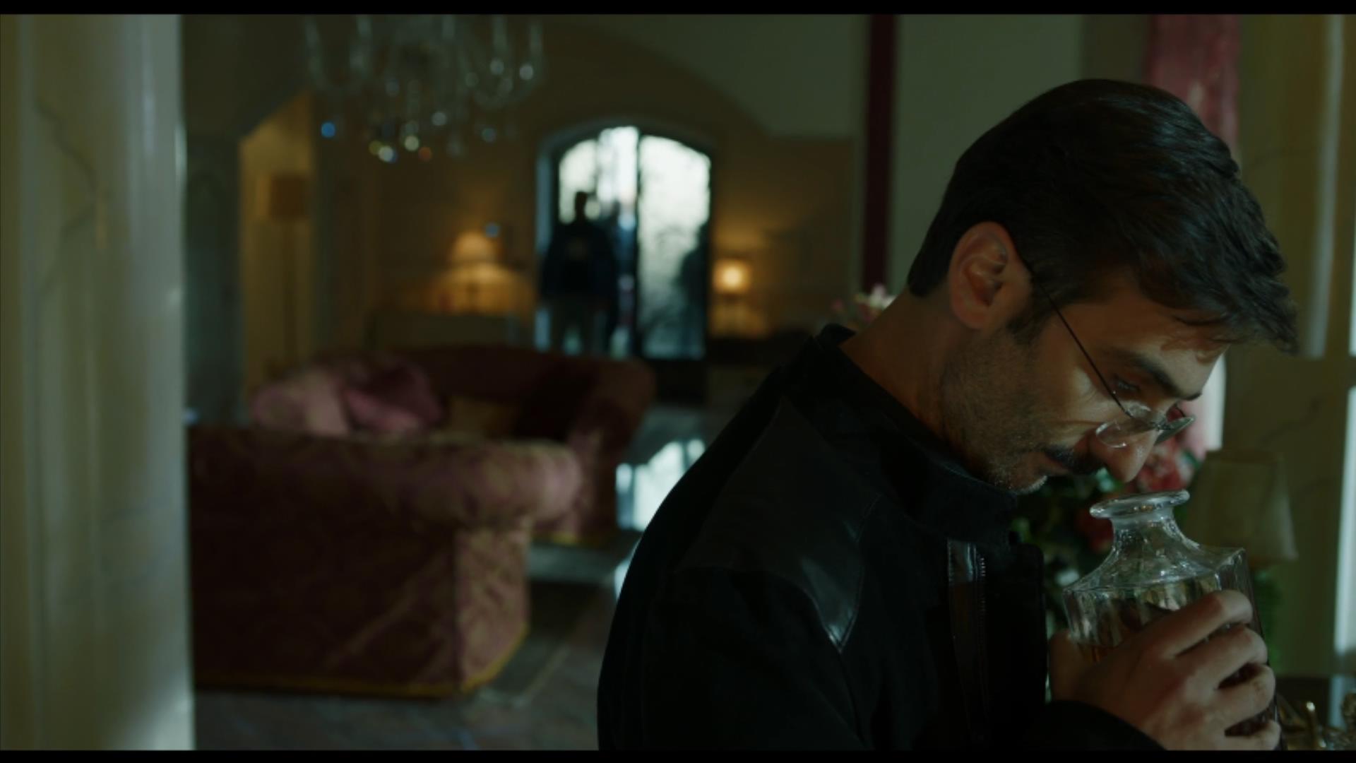 data-id="srwpm6sdb7hd">《格莫拉第五季》是2021年美国上映的电视剧<