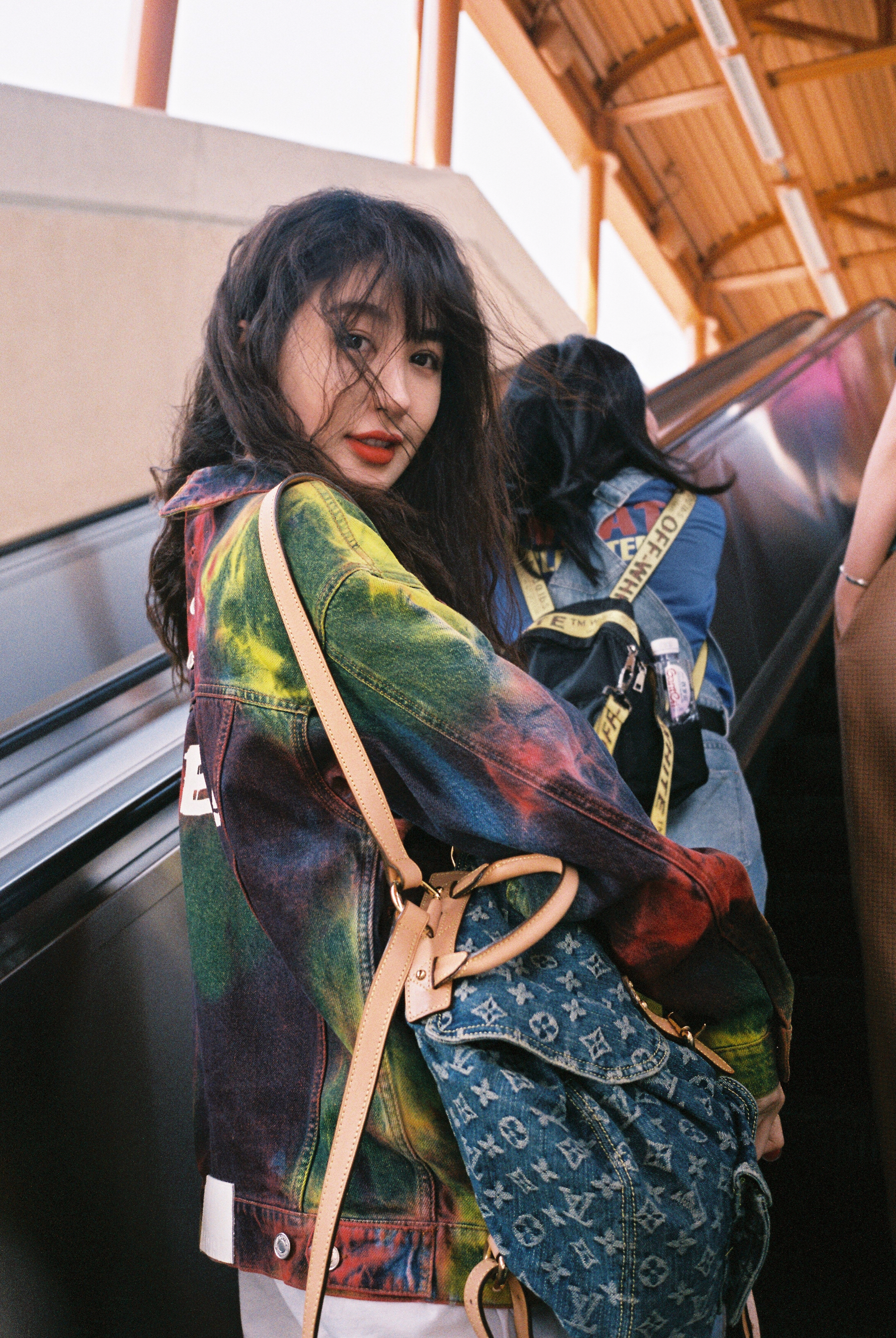  p>李菲儿,1987年10月3日出生于辽宁,中国内地影视女演员,歌手.