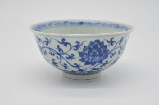 明宣德青花缠枝莲纹碗_百度百科