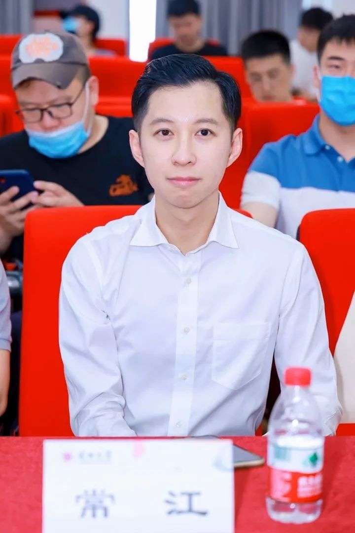  p>常江,1982年生, a target="_blank" href="/item/北京大学/110221"