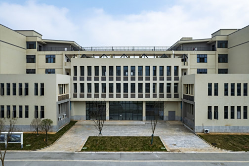 <p>长沙工业学院校区项目2