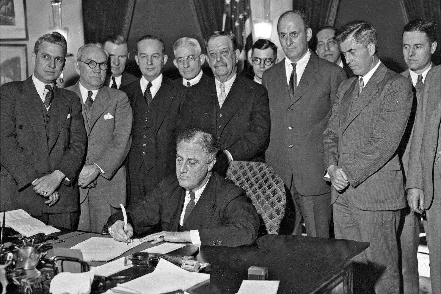 data-lemmaid="3304">大萧条 /a>时期由美国总统 a target="_blank"