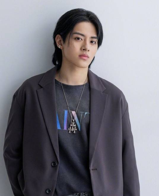 ISSEI（日本男歌手、演员，前美少年组合成员）_百度百科