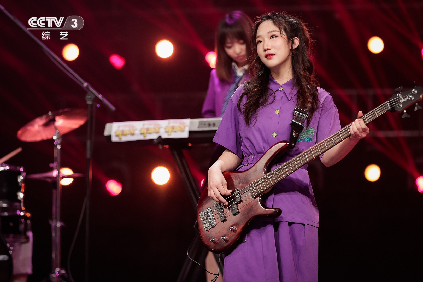  p data-id="2hwpl3kd4fv">梦天使女子乐队,中国内地国风摇滚女子乐队