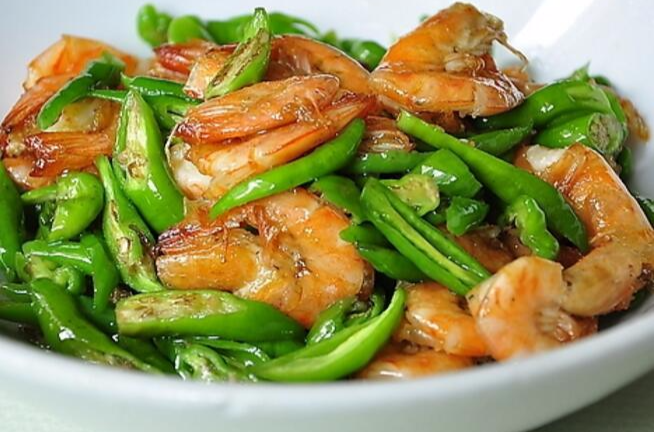 青椒炒虾球