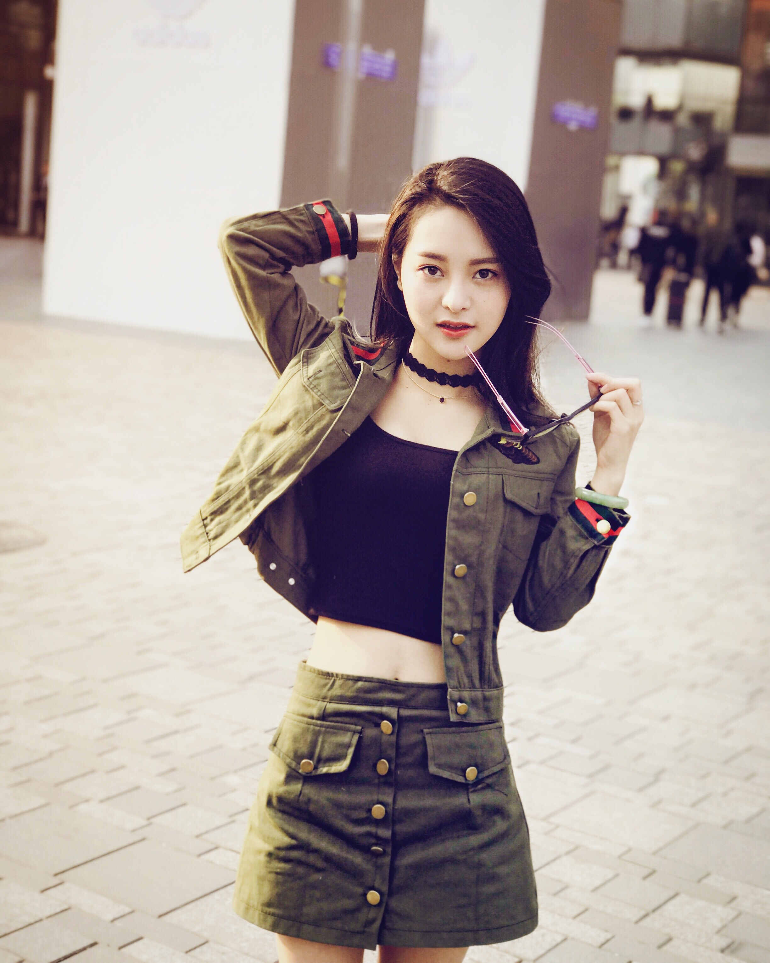  p data-id="gnavnptohy">余爱笑,1995年11月,出生于浙江衢州,毕业于