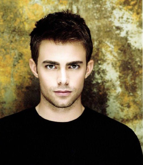 jonathan bennett) /i>,1981年6月10日在美国美国俄亥俄州rossford