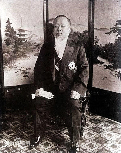  p> b>李熙 /b>(1852年—1919年),即 b>朝鲜高宗 /b>(             )