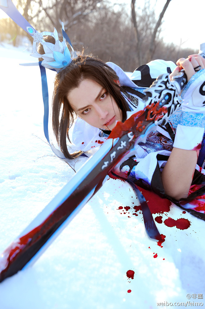  p data-id="gntr4coffr">小小白,中国知名coser,由于从小喜爱动漫