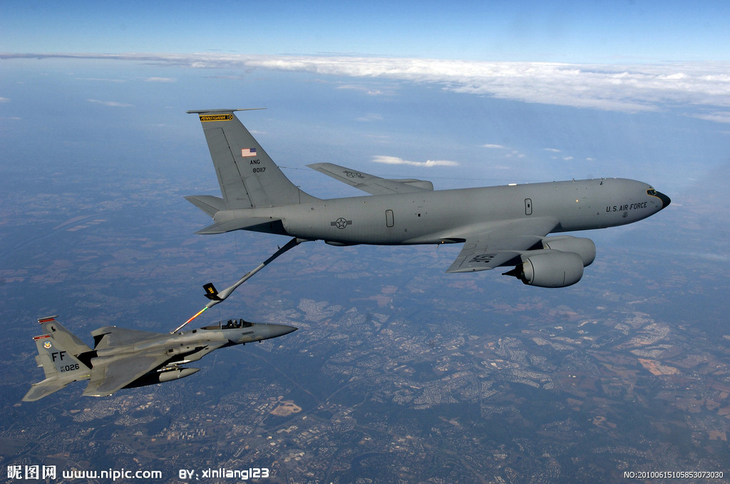  p data-id="gnb473ue7o">受油机空中加油两机会合有四种方式.