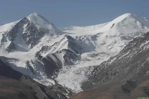 雪峰山脉